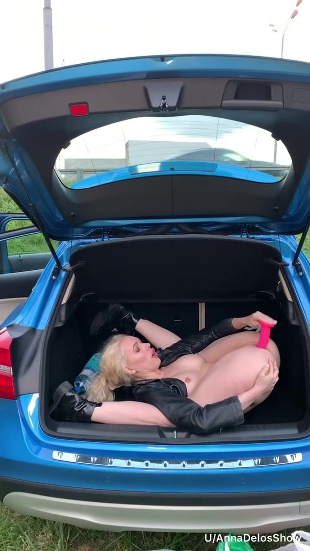 When terrible traffic jams i take a break to masturbate