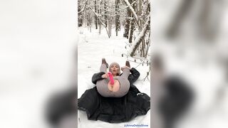 Dildo: Yesterday was a wonderful day, I masturbated in the forest all day???? #1