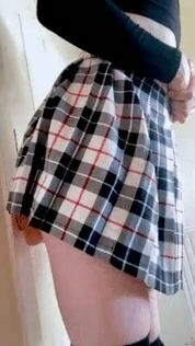 18  naughty little girl looking for sexdventure