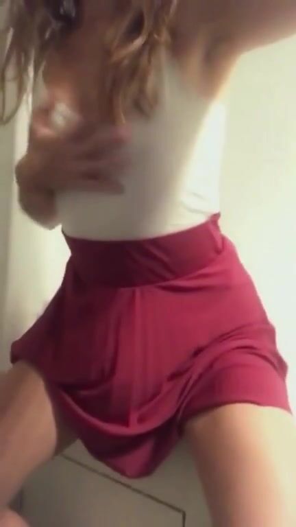 Little suprise under my skirt ????????