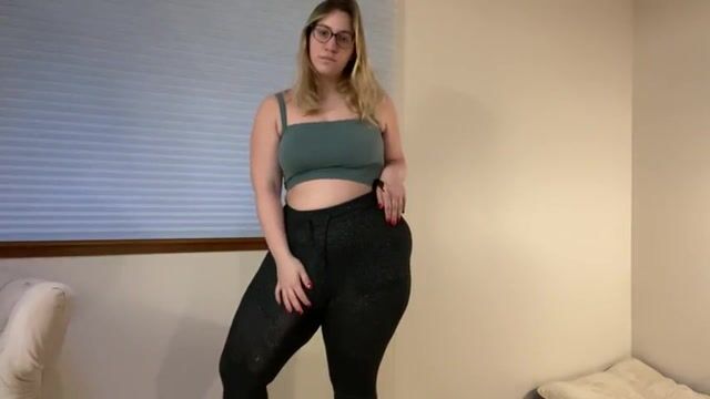 I know I can take a cock this big. Now we’re going to find out if you can ????